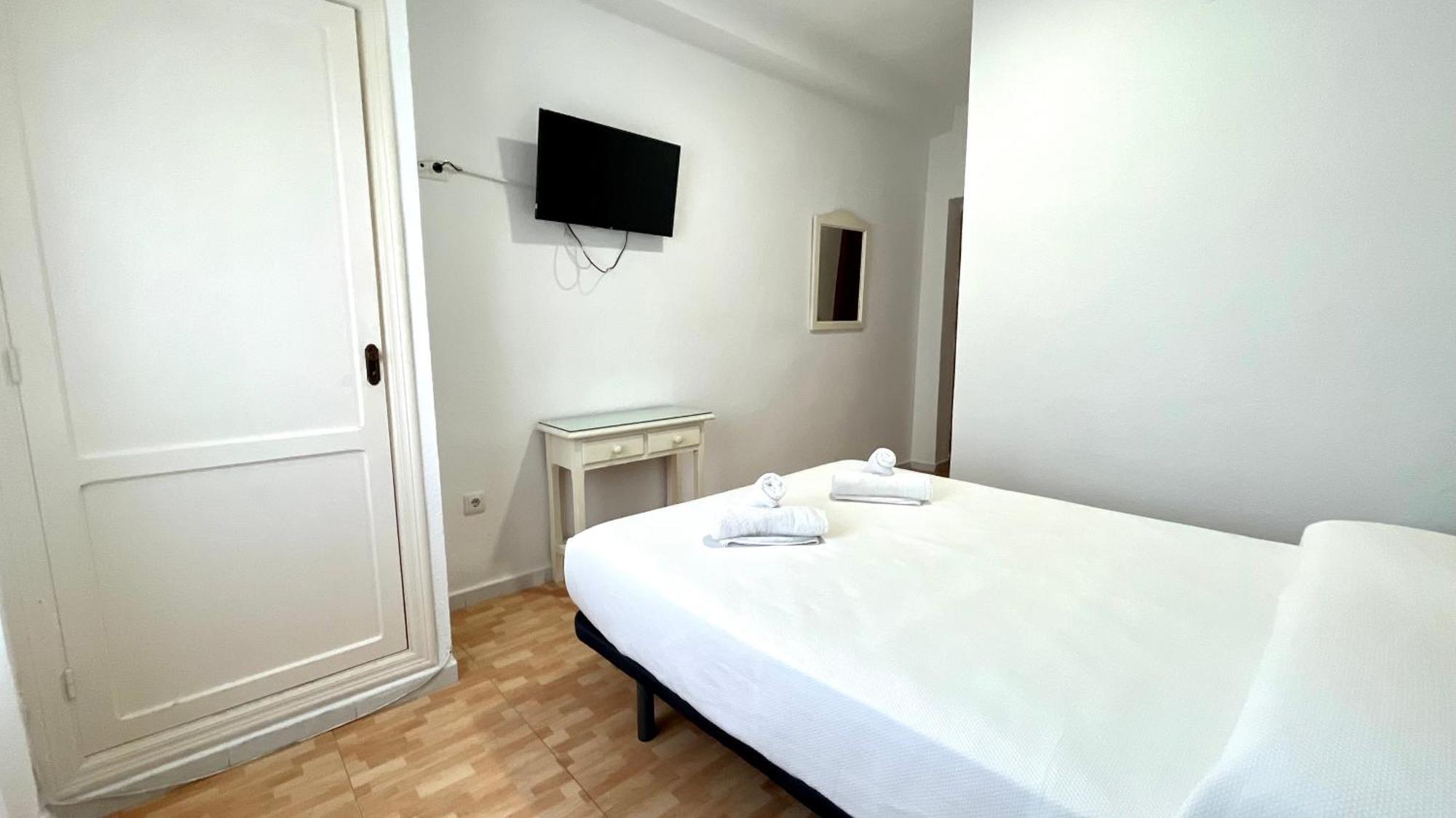 Hostal Carlos III Aldea Quintana Eksteriør bilde