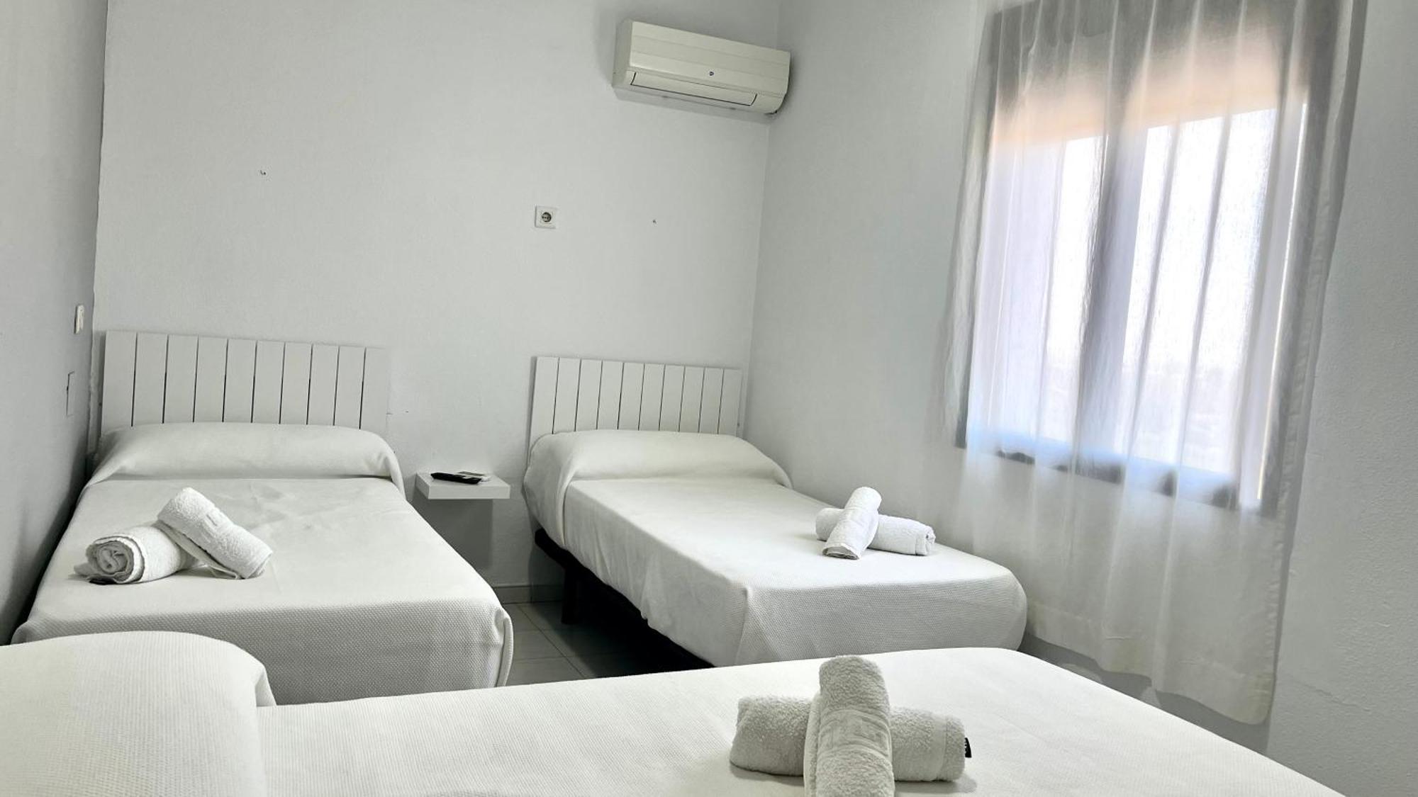 Hostal Carlos III Aldea Quintana Eksteriør bilde